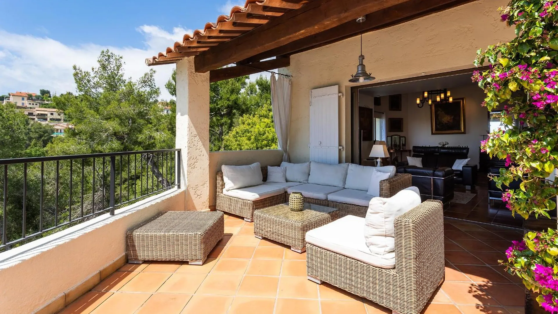 Villa Hatelma Vi4404 By Riviera Holiday Homes نيس